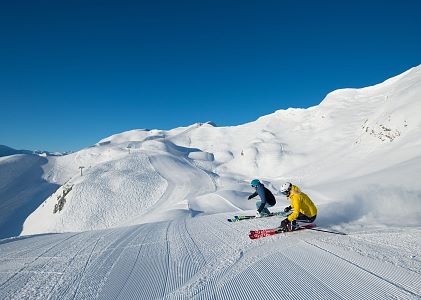 raurisertal_skifahren_gipfelbahn_c_tvb_rauris_fotograf_michael_gruber